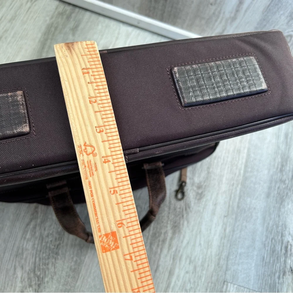 Boconi Leather Laptop briefcase Bag Luxury Brown Preppy Hipster Weathered Career